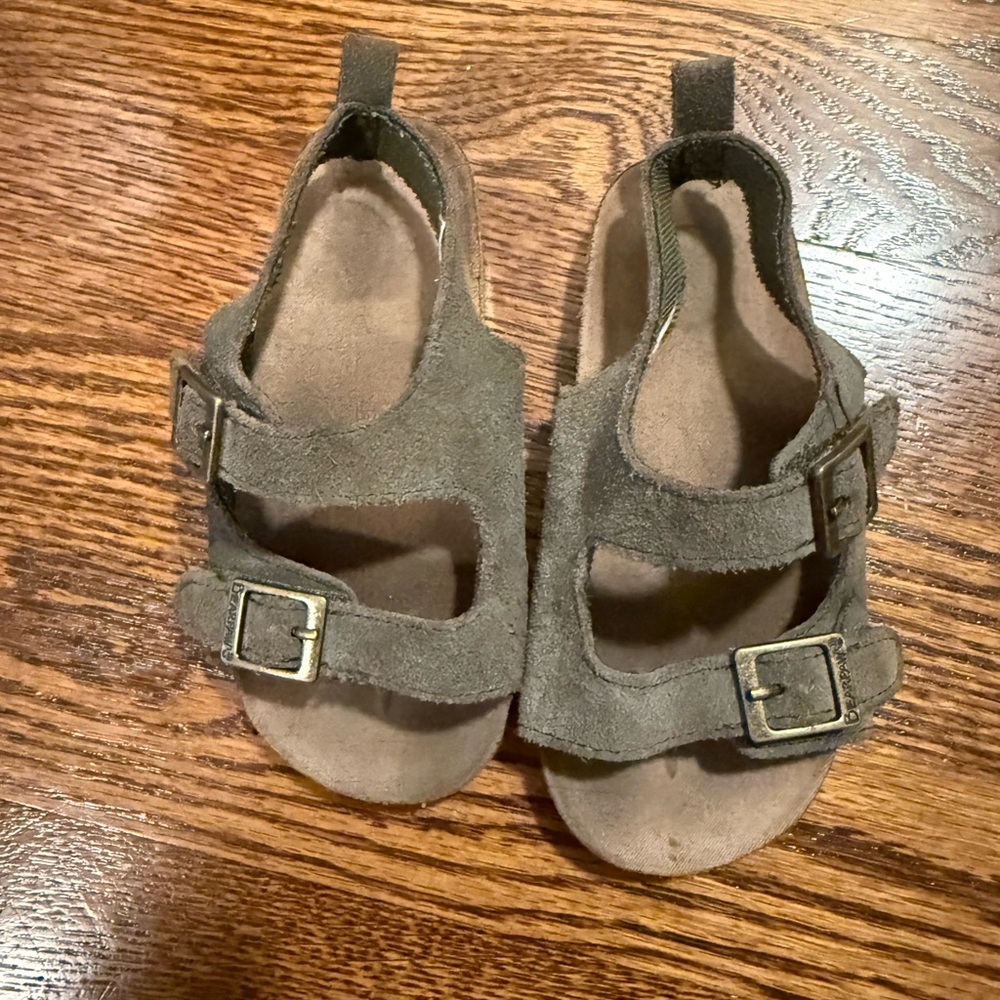 Bearpaw Suede Toddler Sandals – Olive, Double Buckle, Size 6/7